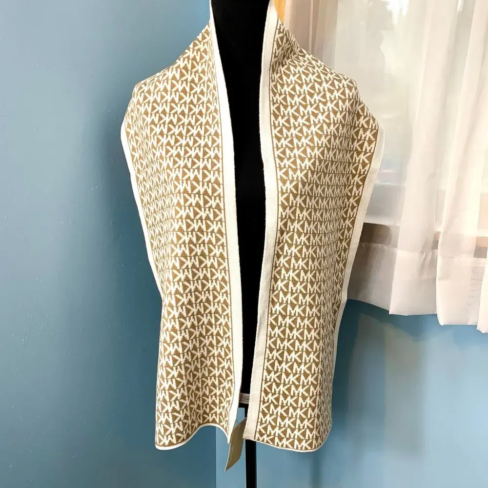 NWT Michael Kors Camel Signature Scarf - Picture 3 of 3